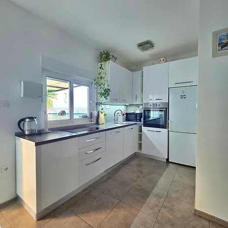 Tia, Private Terrace, Sea View, Jacuzzi Appartement *