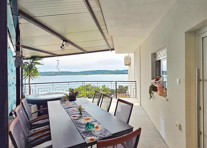 Tia, Private Terrace, Sea View, Jacuzzi Lejlighed *